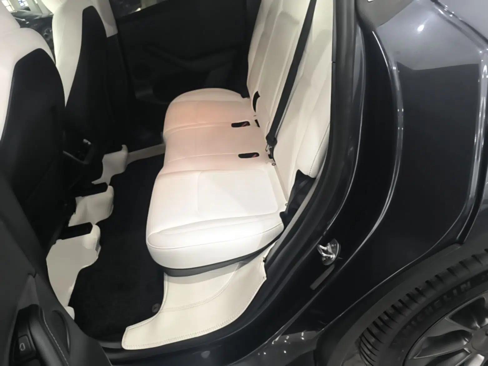 Tesla Model Y 2024 Rear-Wheel-Drive Version — миниатюра 20