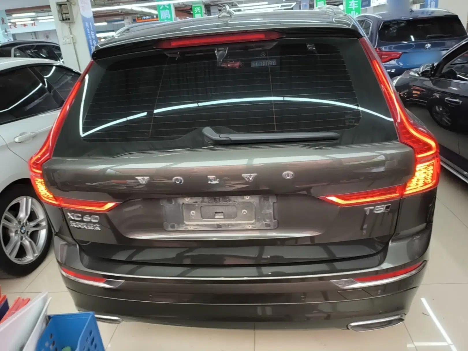 Volvo XC60 2021 T5 4x4 Smart Luxury Edition — миниатюра 5