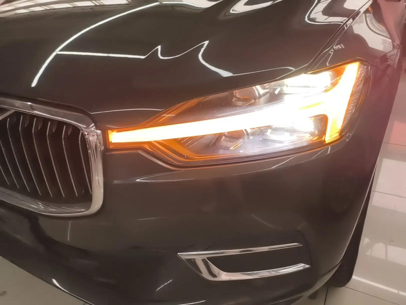 Volvo XC60 2021 T5 4x4 Smart Luxury Edition — миниатюра 8