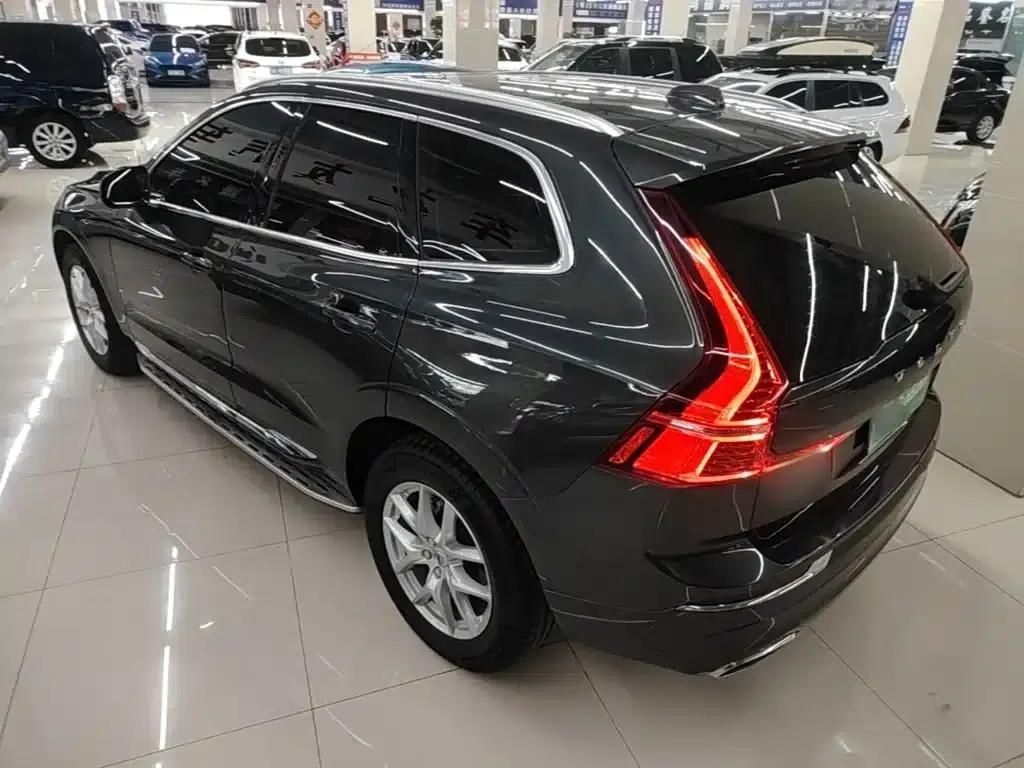 2021 Volvo XC60 T5 AWD Inscription Luxury Edition — миниатюра 5