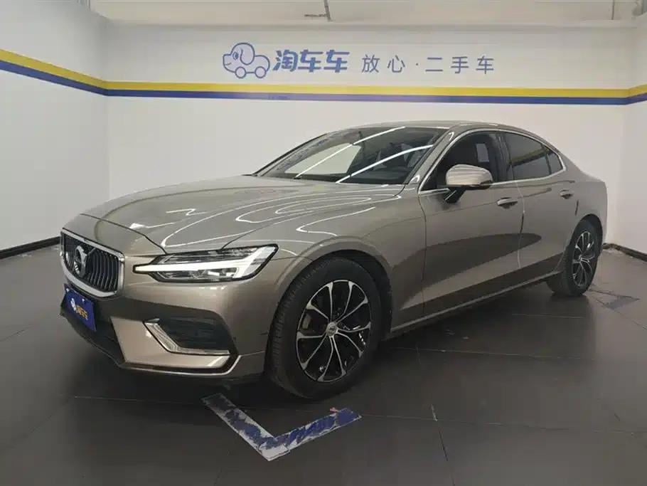 2021 Volvo S60 T4 Inscription Luxury Edition — миниатюра 1