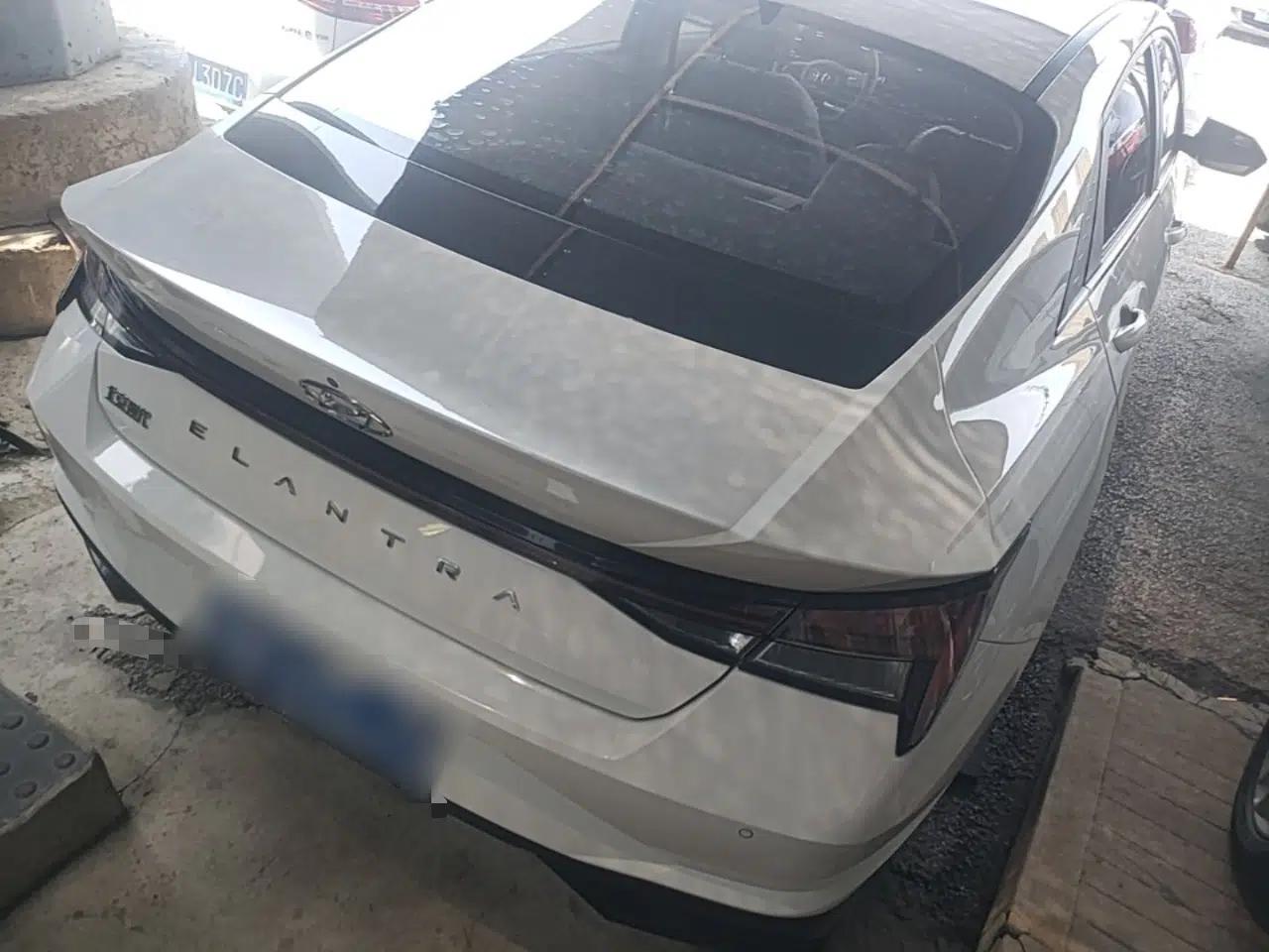 Hyundai Elantra 2021 1.5L CVT GLX Elite Edition — миниатюра 6