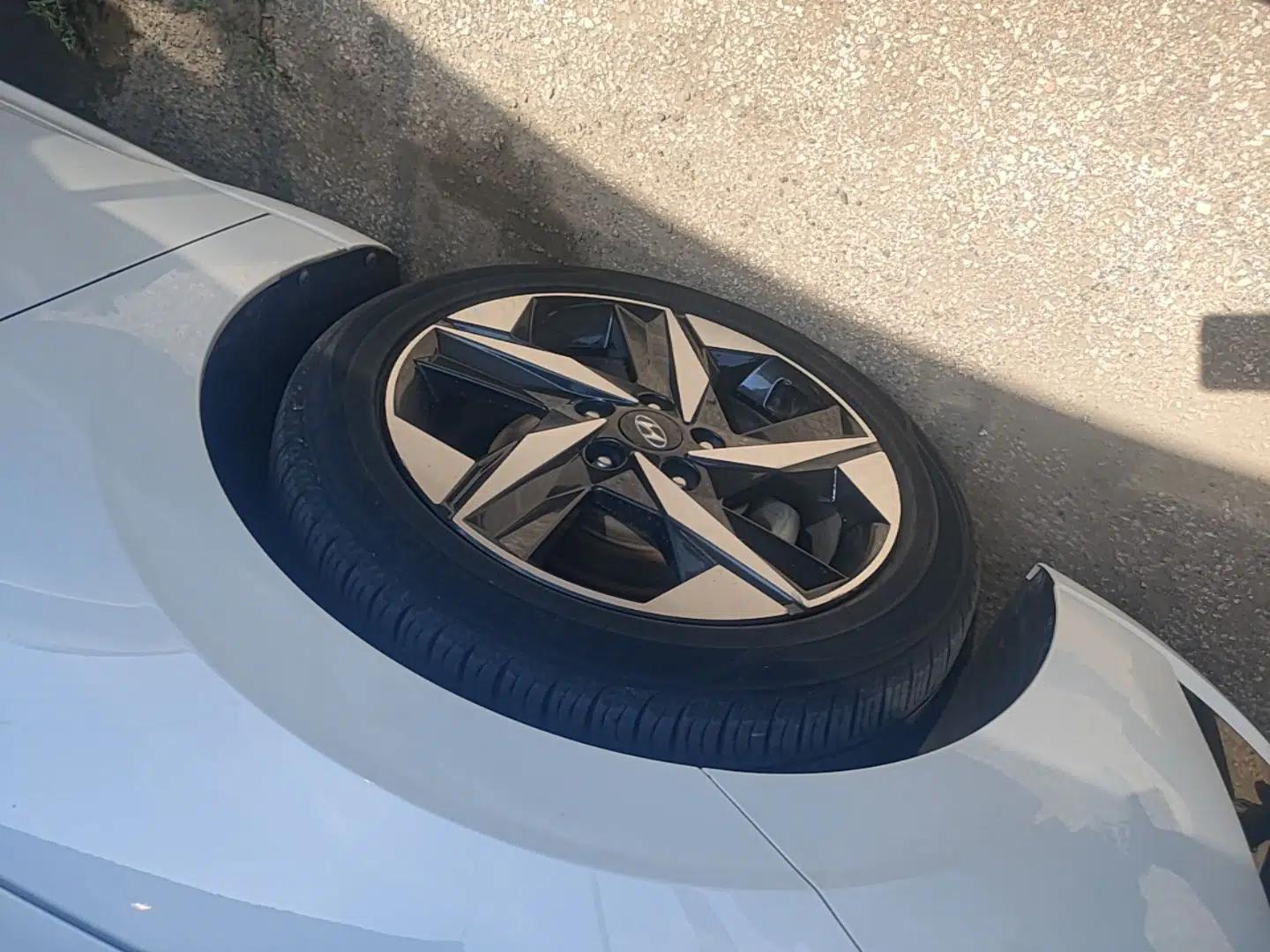 Hyundai Elantra 2021 1.5L CVT GLX Elite Edition — миниатюра 10