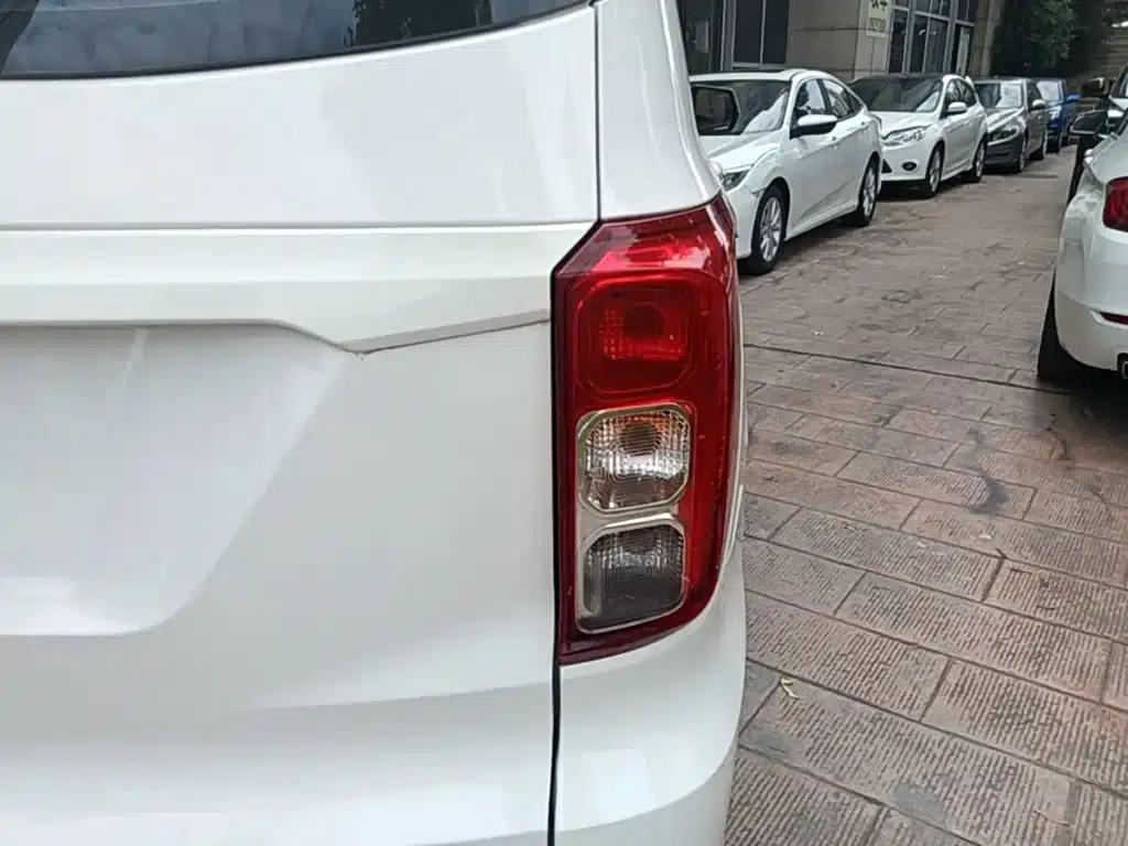 Wuling Hongguang 2019 1.5L S Standard Edition (National VI Emission Standard) LAR — миниатюра 8