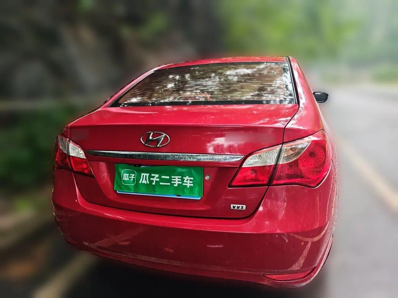 Hyundai Celesta 2015 1.6L Automatic Comfort Model — миниатюра 5