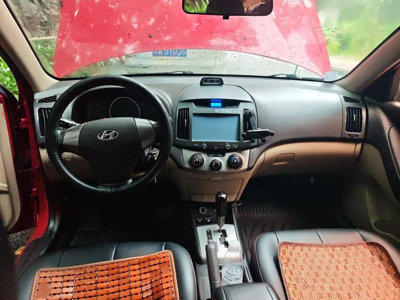 Hyundai Celesta 2015 1.6L Automatic Comfort Model — миниатюра 9