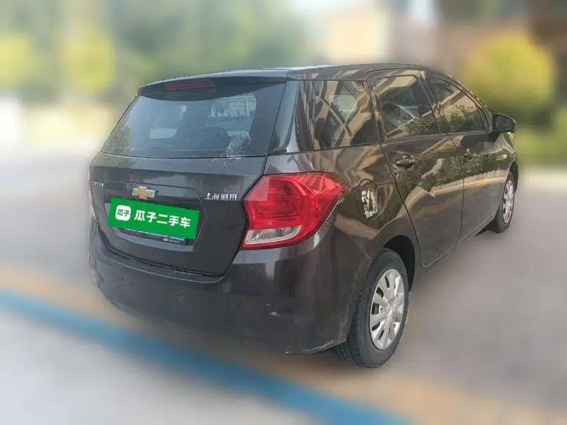 Chevrolet Lova RV 2016 1.5L Automatic Comfort Edition — миниатюра 6