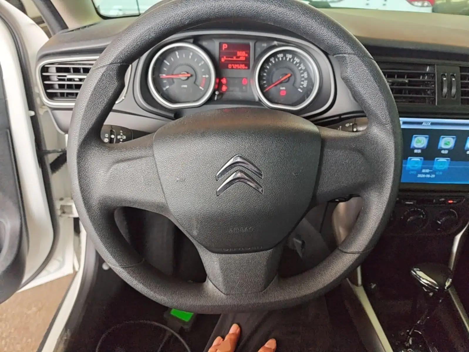Citroen C3-XR 2015 1.6L Automatic Fashion Model — миниатюра 13
