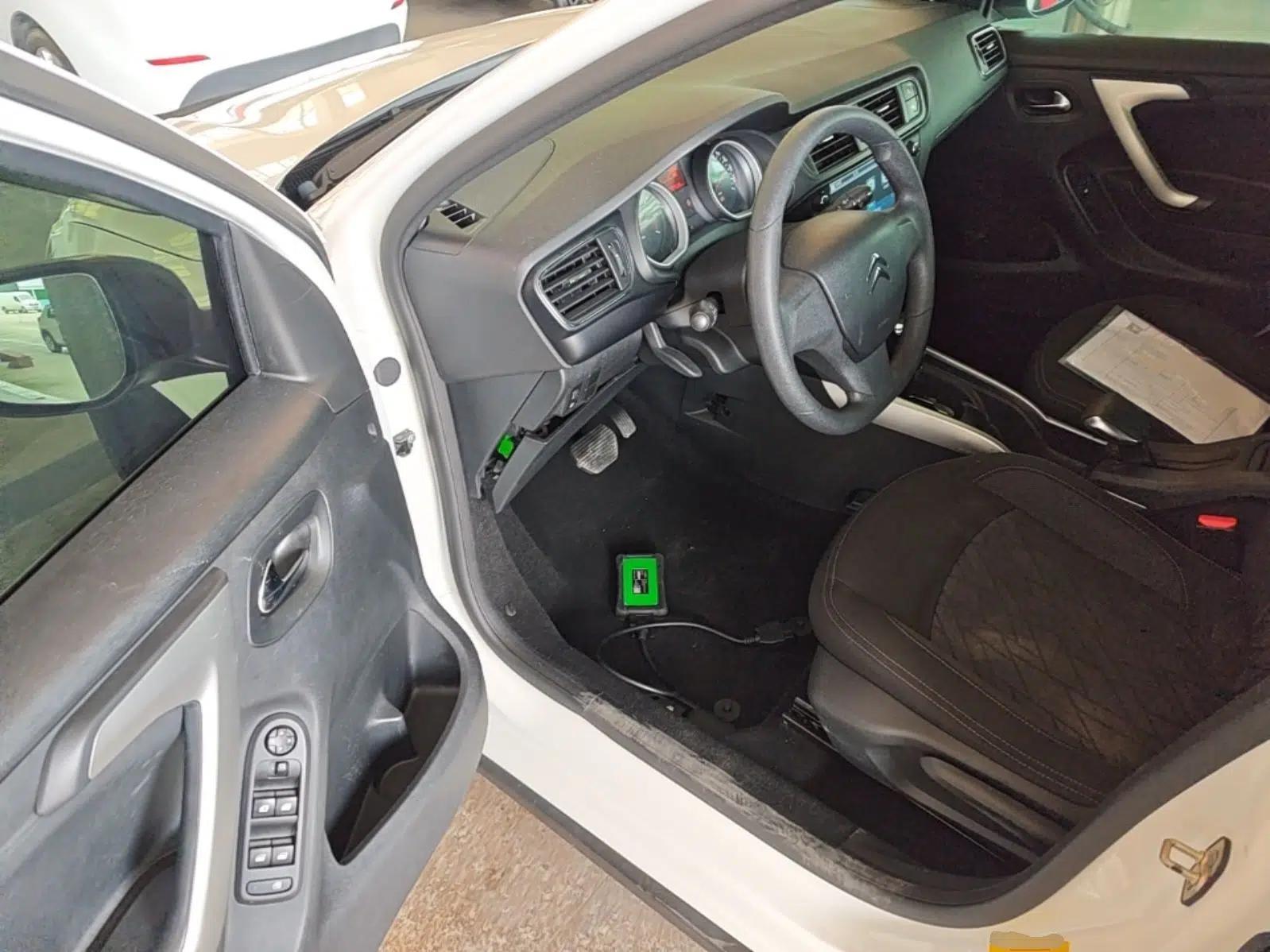 Citroen C3-XR 2015 1.6L Automatic Fashion Model — миниатюра 18
