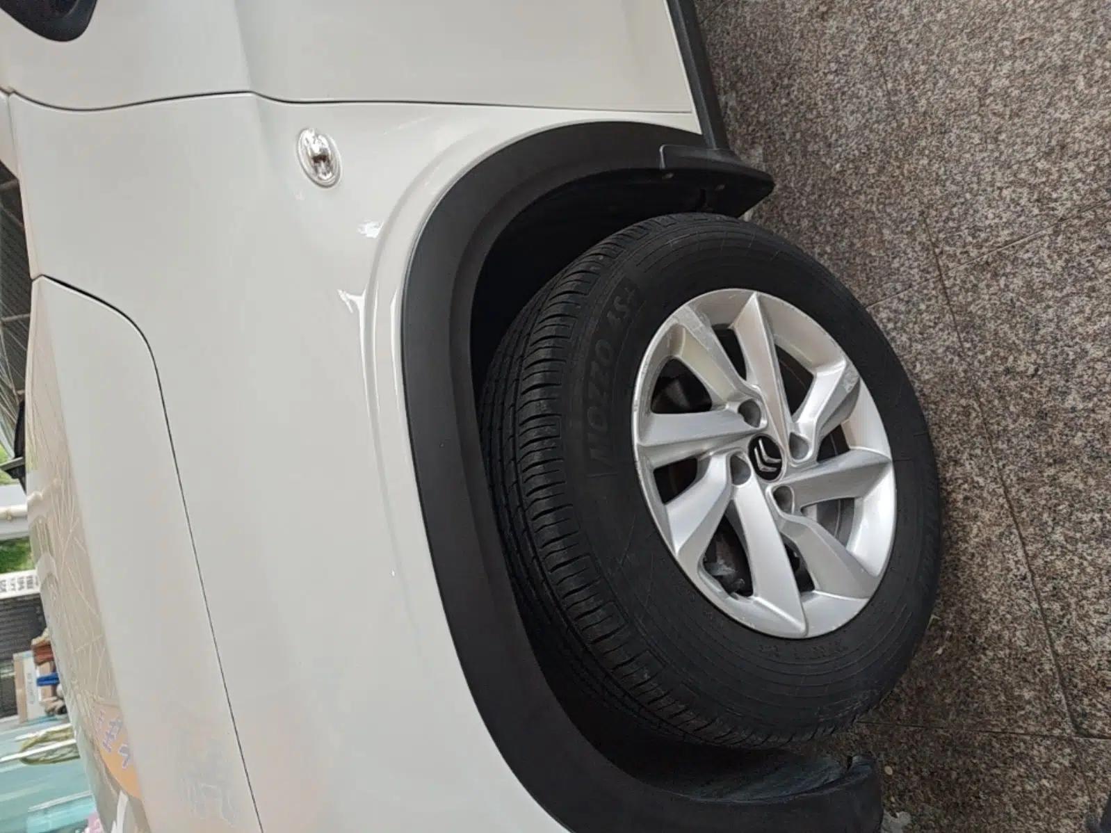 Citroen C3-XR 2015 1.6L Automatic Fashion Model — миниатюра 10