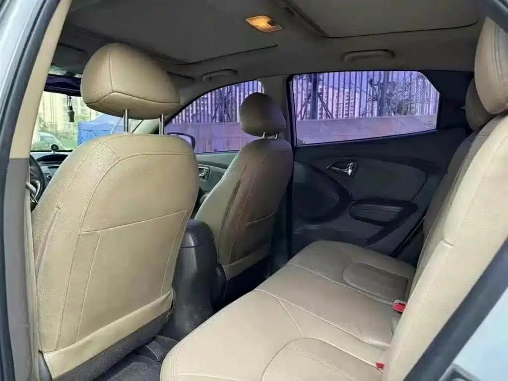 Beijing Hyundai ix35 2010 2.0L Automatic 2WD Elite GLS — миниатюра 5
