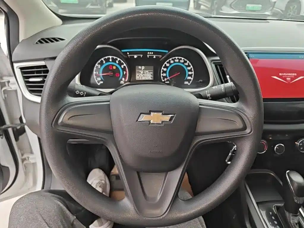 Chevrolet Cruze 2019 320 Automatic Sunroof Edition — миниатюра 11