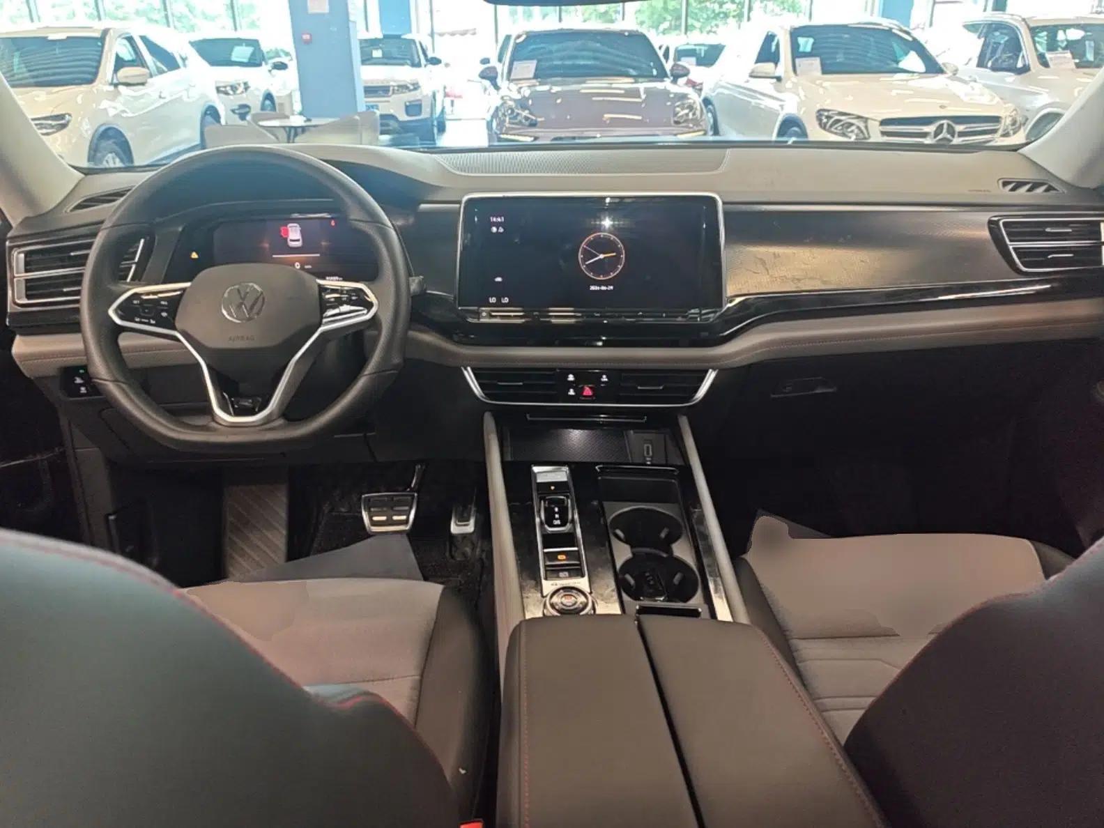 Volkswagen Teramont X 2021 380TSI Four-Wheel Drive Luxury Edition — миниатюра 12