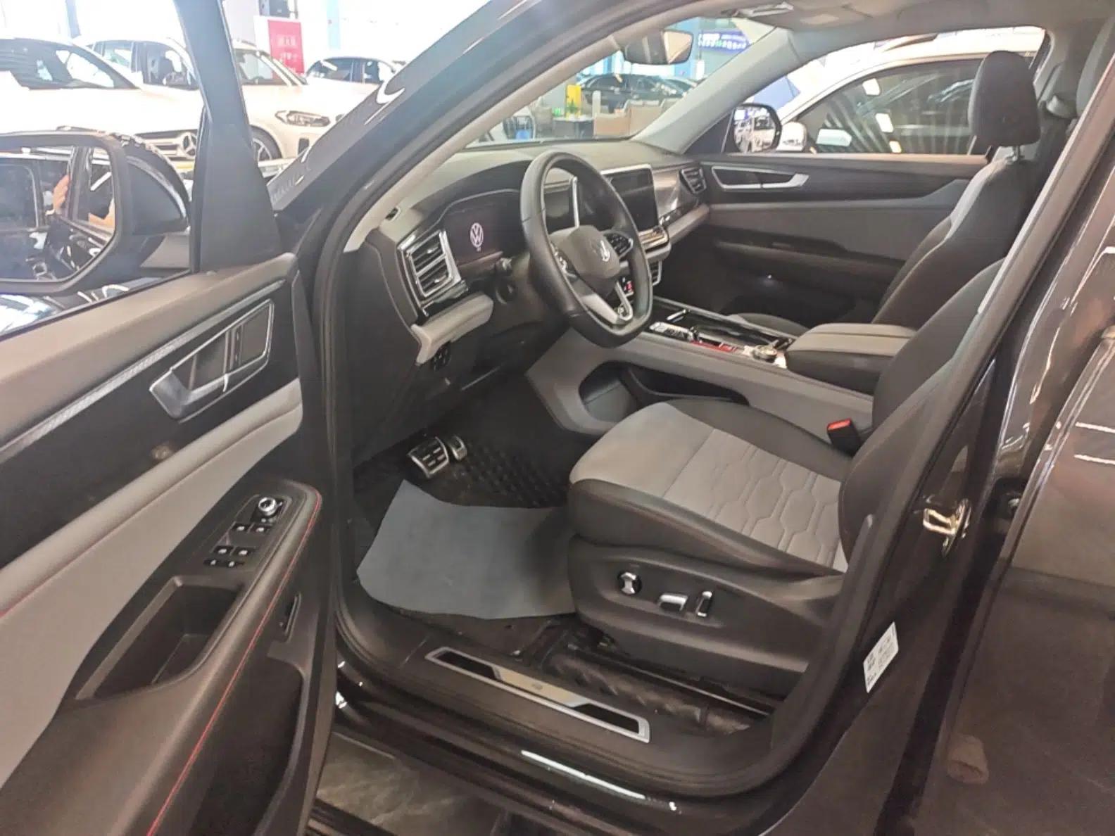 Volkswagen Teramont X 2021 380TSI Four-Wheel Drive Luxury Edition — миниатюра 18