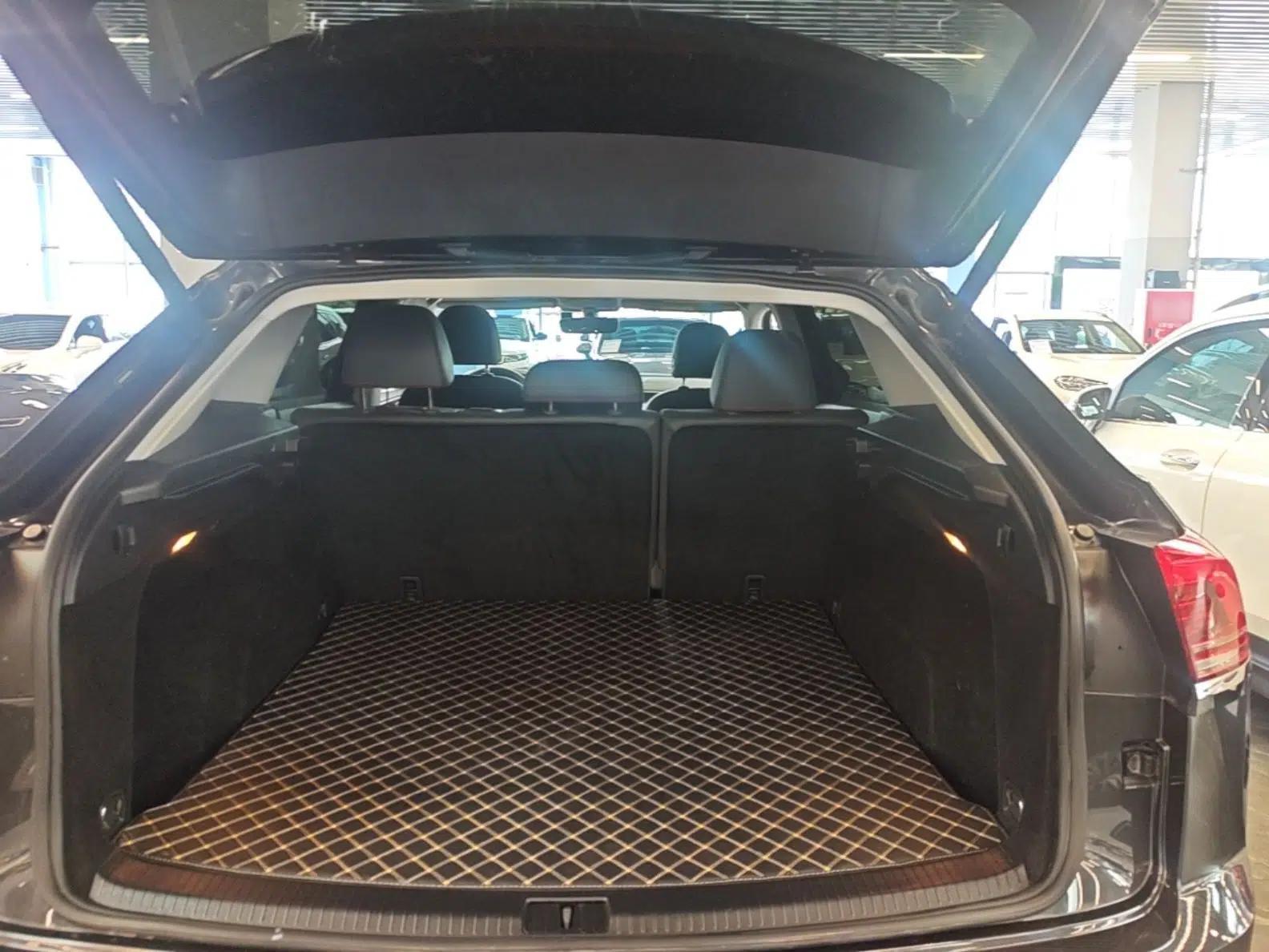 Volkswagen Teramont X 2021 380TSI Four-Wheel Drive Luxury Edition — миниатюра 22