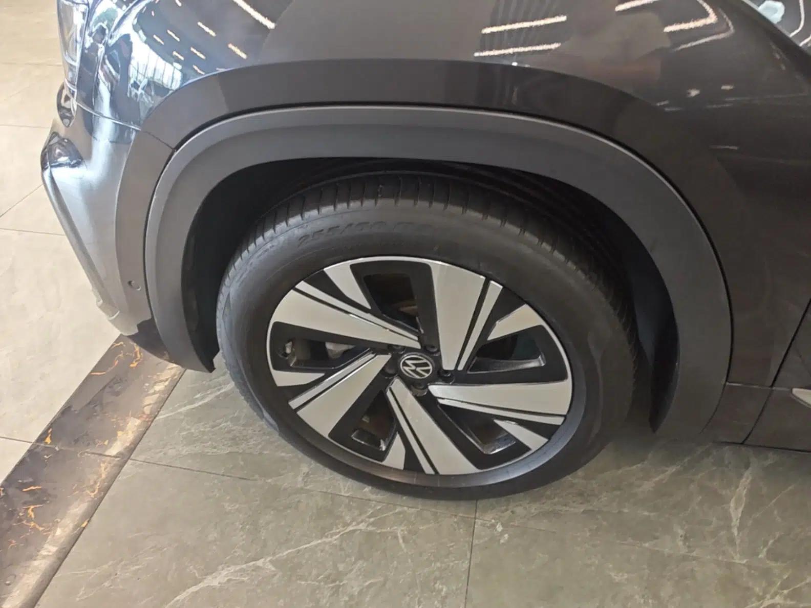 Volkswagen Teramont X 2021 380TSI Four-Wheel Drive Luxury Edition — миниатюра 10