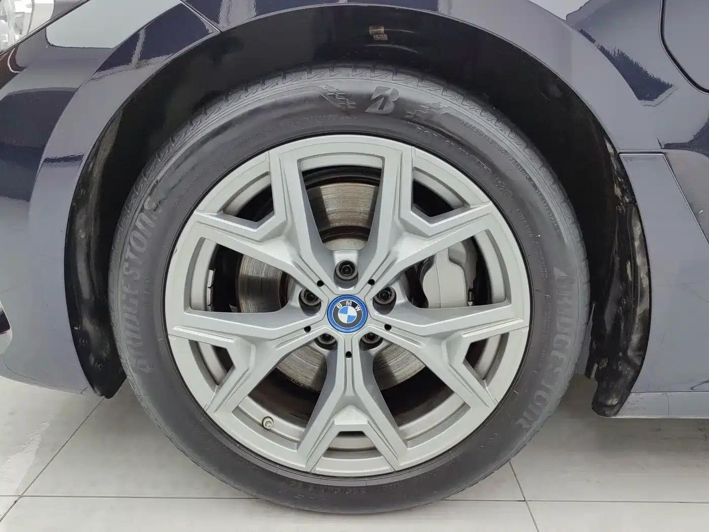 BMW i3 2022 eDrive 35L — миниатюра 8