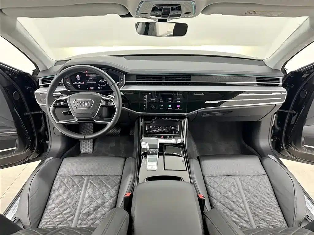 2023 Audi A8 A8L 50 TFSI quattro Premium Edition — миниатюра 11
