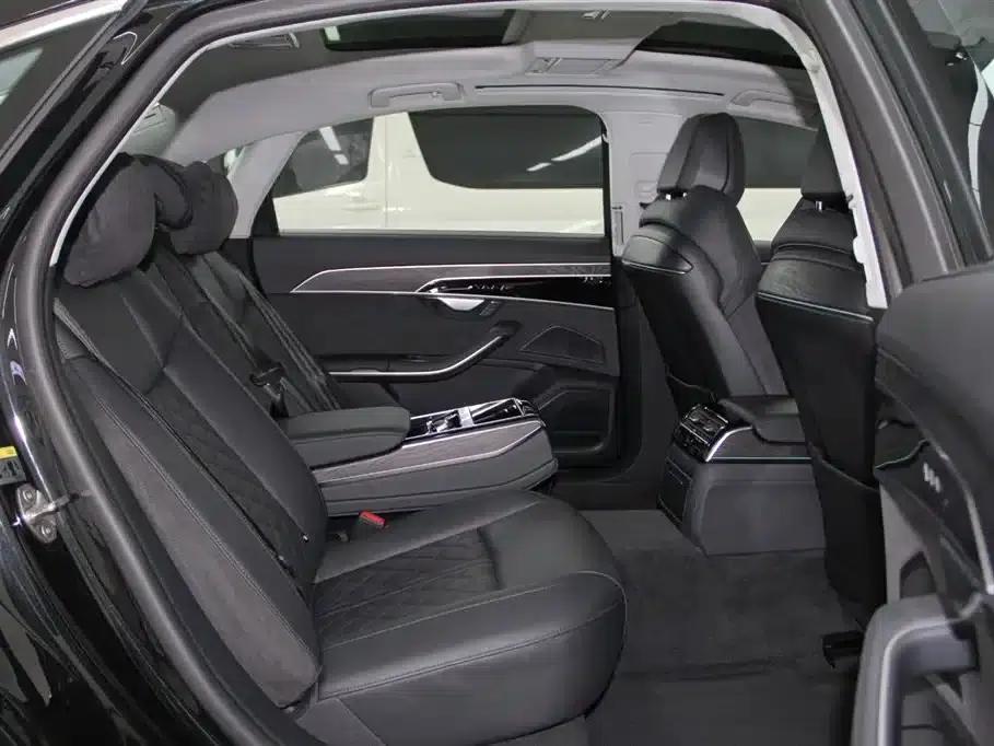 2023 Audi A8 A8L 50 TFSI quattro Premium Edition — миниатюра 9