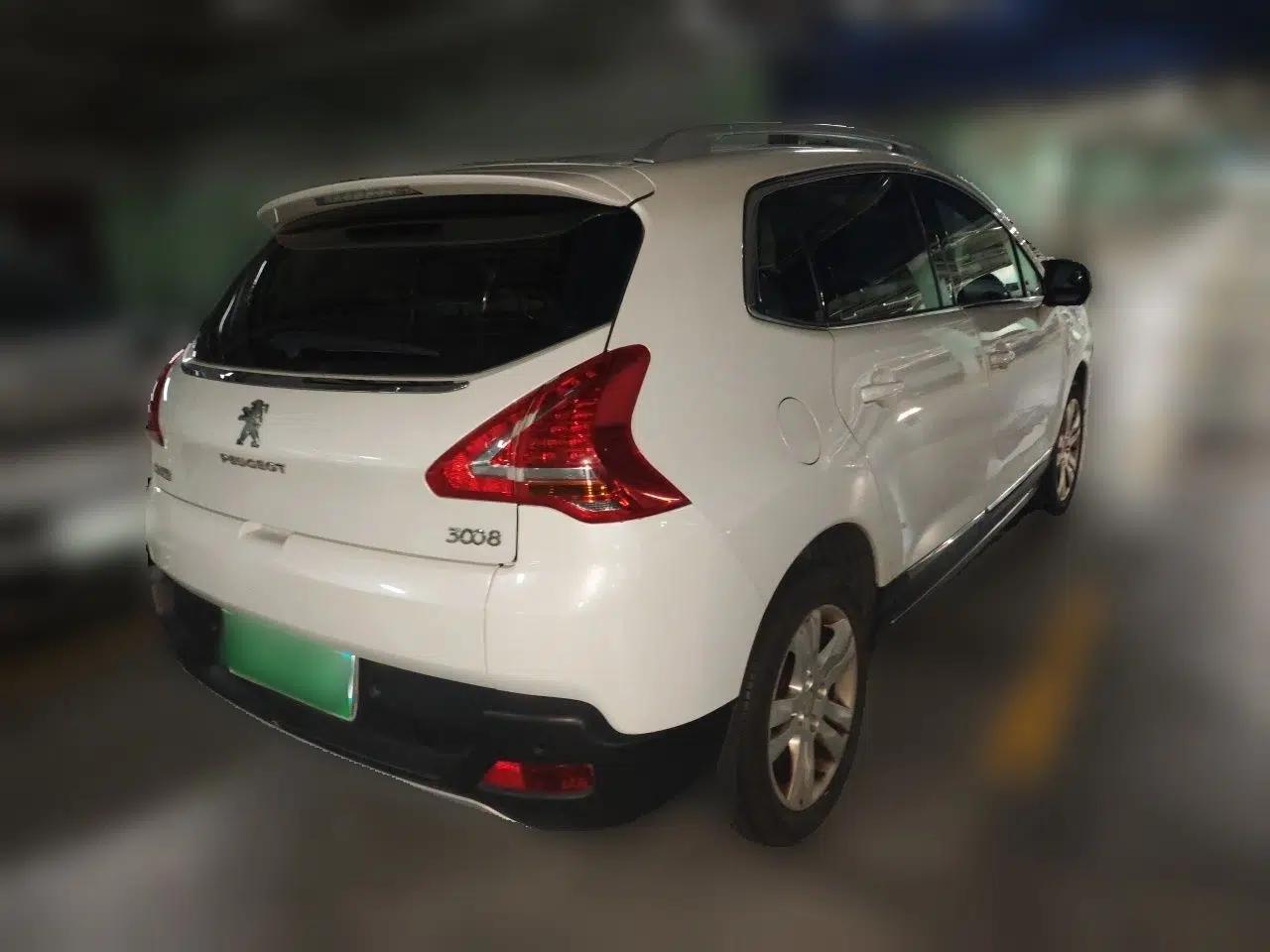 Peugeot 3008 2013 2.0L Automatic Trend Edition — миниатюра 6
