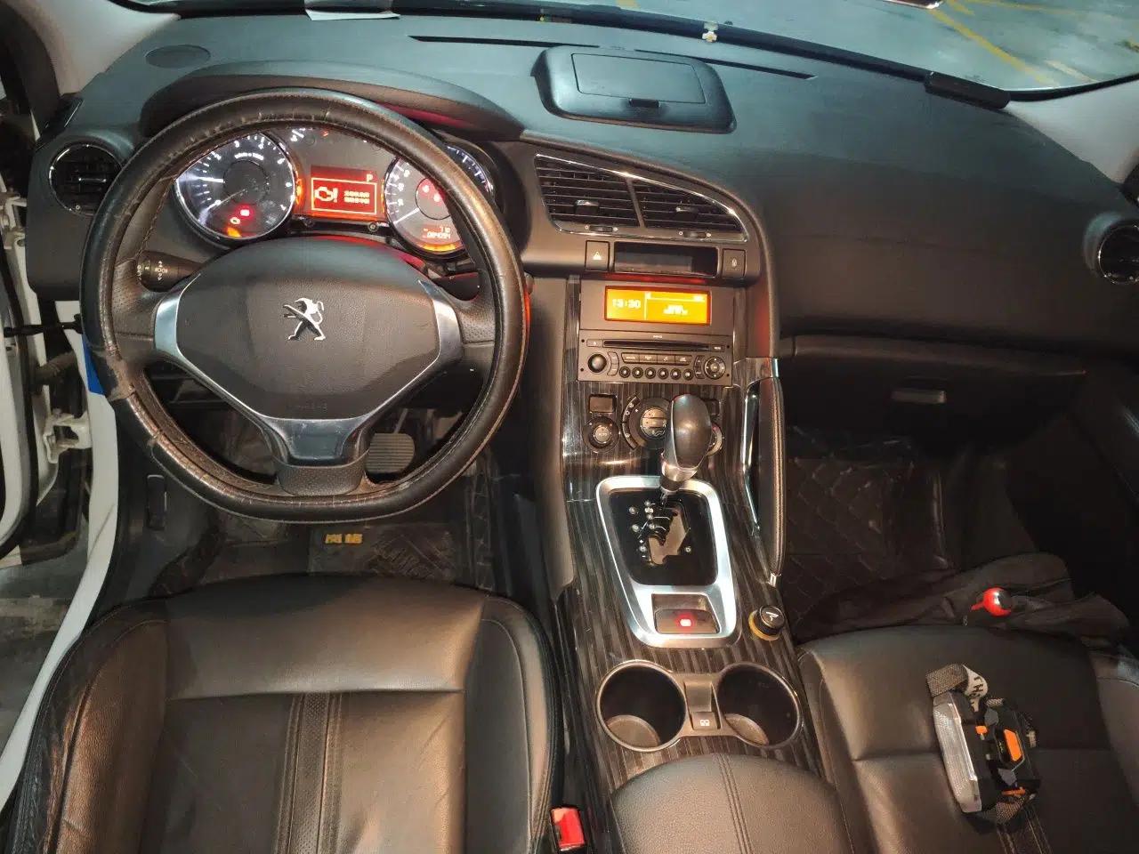 Peugeot 3008 2013 2.0L Automatic Trend Edition — миниатюра 9