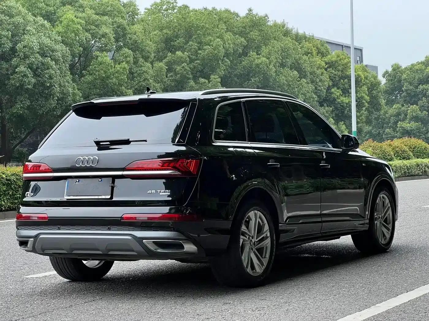 Audi Q7 2023 45 TFSI quattro S line Sport — миниатюра 6
