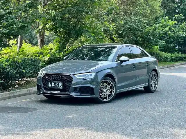 Audi S3 2017 Facelift S3 2.0T Limousine