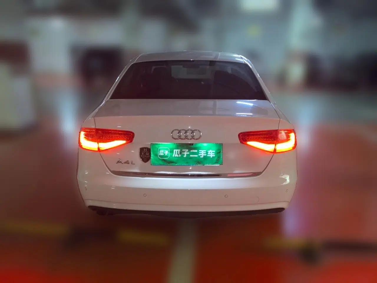 Audi A4L 2015 30 TFSI Automatic Comfort Model — миниатюра 5