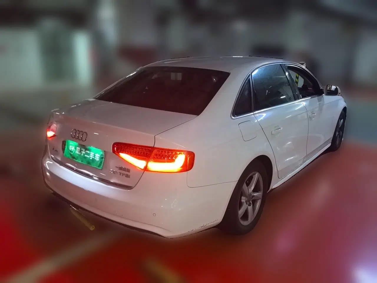 Audi A4L 2015 30 TFSI Automatic Comfort Model — миниатюра 6