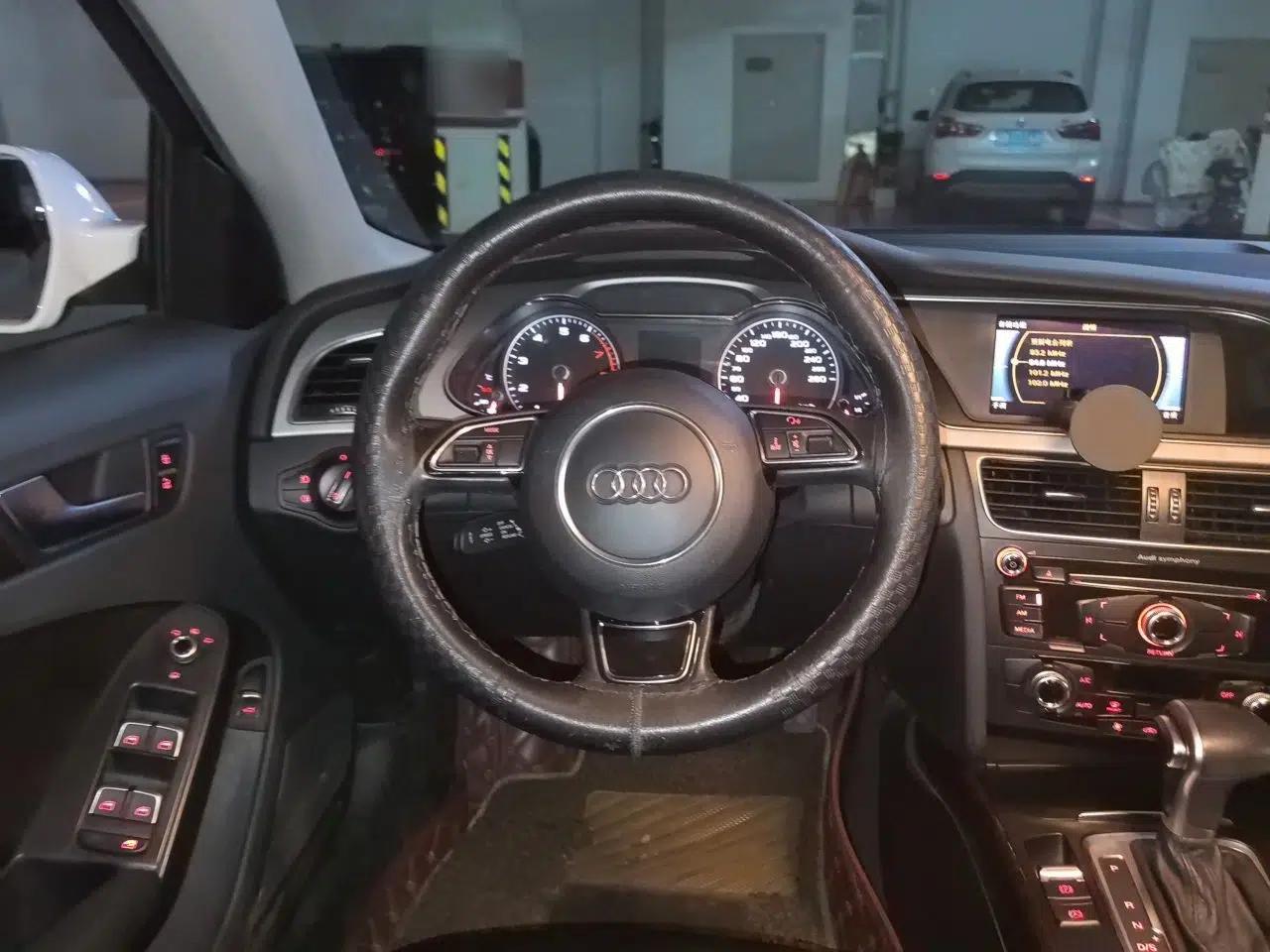 Audi A4L 2015 30 TFSI Automatic Comfort Model — миниатюра 9