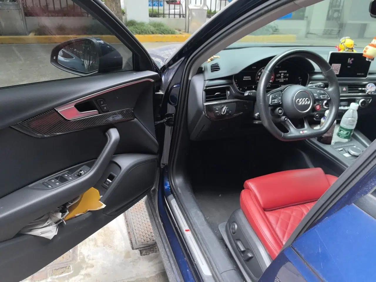 Audi A4 2020 Avant Futurist 40 TFSI Luxury Dynamic Model — миниатюра 16