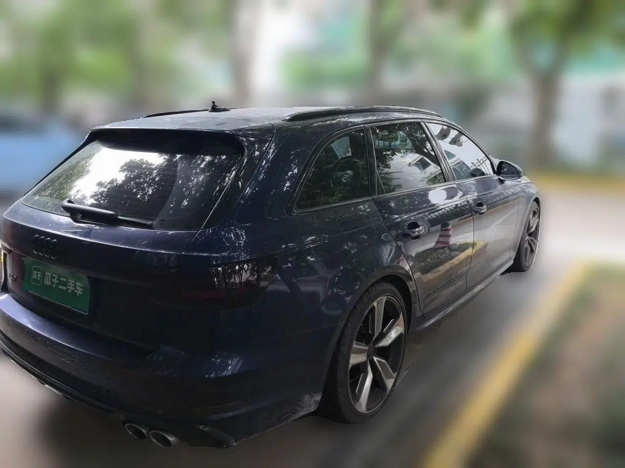 Audi A4 2020 Avant Futurist 40 TFSI Luxury Dynamic Model — миниатюра 6