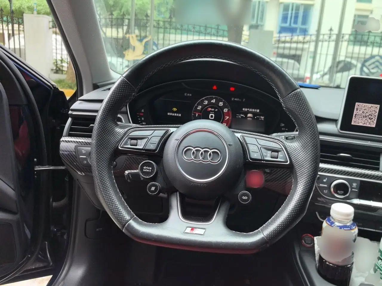 Audi A4 2020 Avant Futurist 40 TFSI Luxury Dynamic Model — миниатюра 10