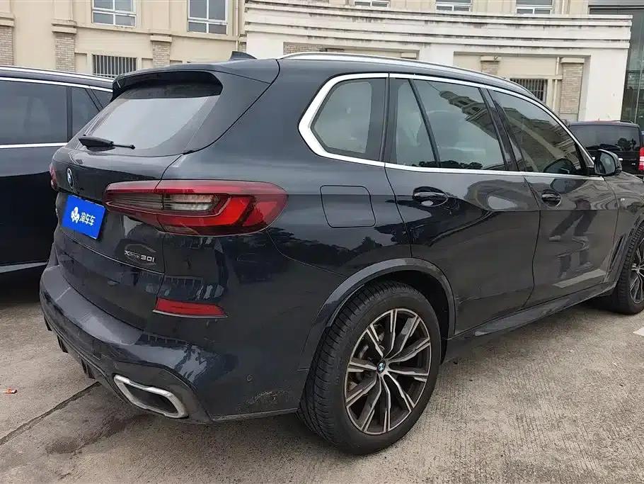 2021 BMW X5 xDrive30i M Sport Package (Imported) — миниатюра 3