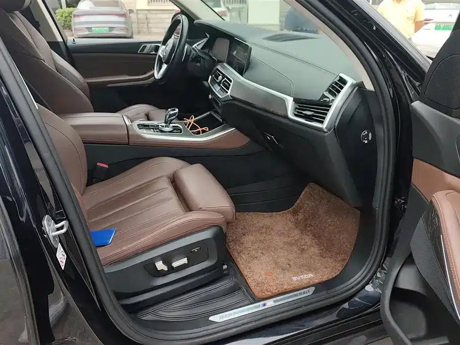 2021 BMW X5 xDrive30i M Sport Package (Imported) — миниатюра 8