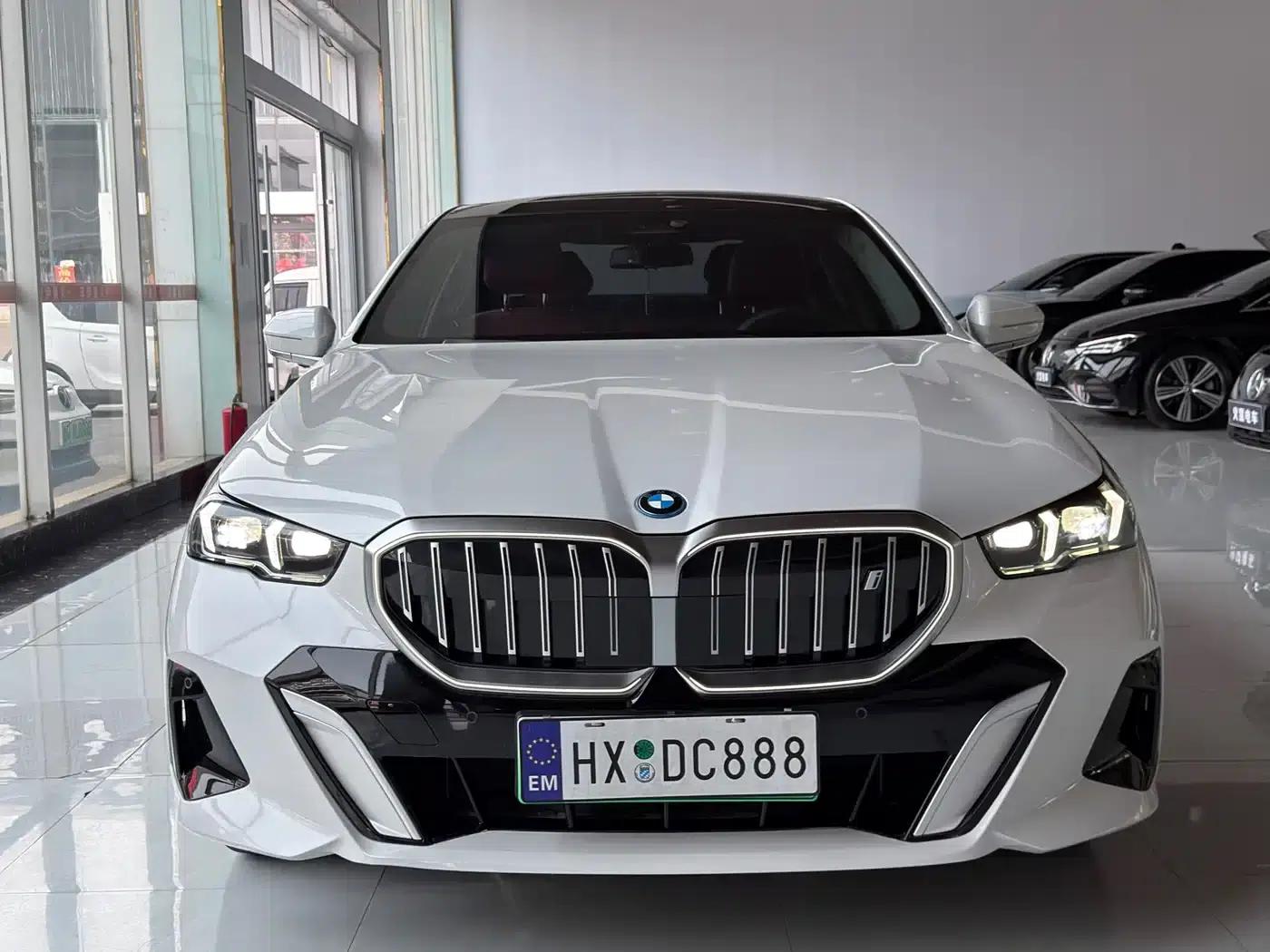 BMW i5 2025 eDrive 35L M Sport Package — миниатюра 1