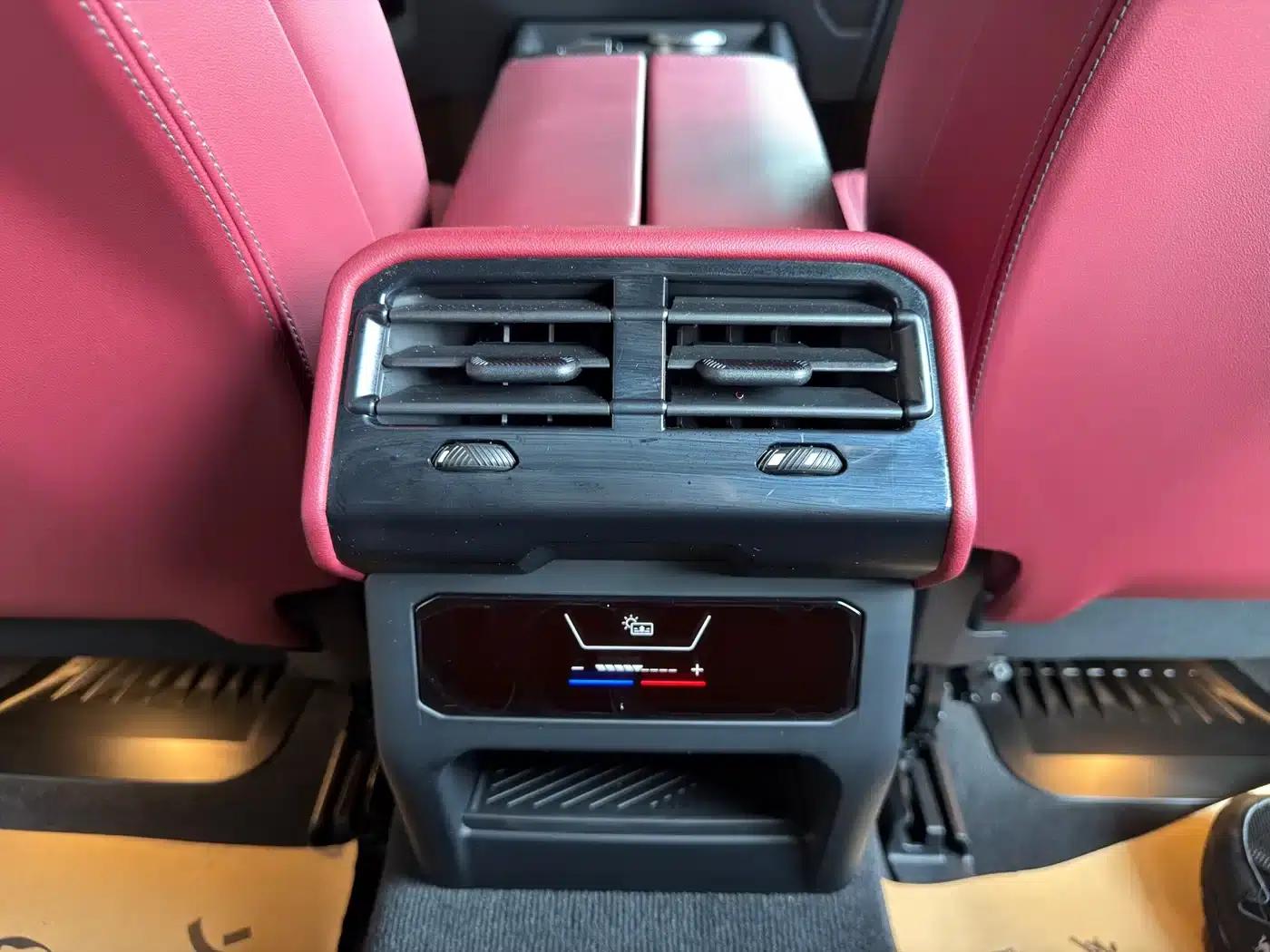 BMW i5 2025 eDrive 35L M Sport Package — миниатюра 9