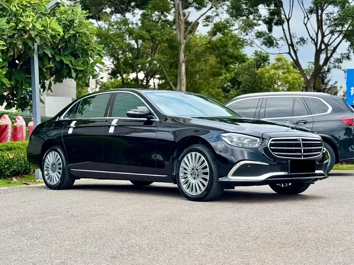 2022 Mercedes-Benz E-Class E 300 L Luxury — миниатюра 3