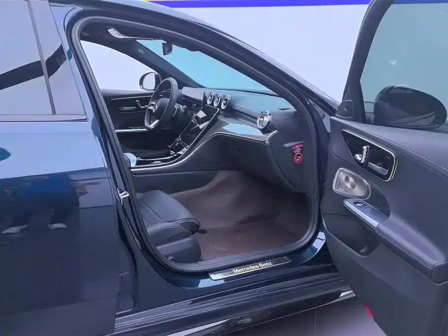 Mercedes-Benz C-Class 2024 Facelift C 260 L Midnight Sport Edition — миниатюра 8