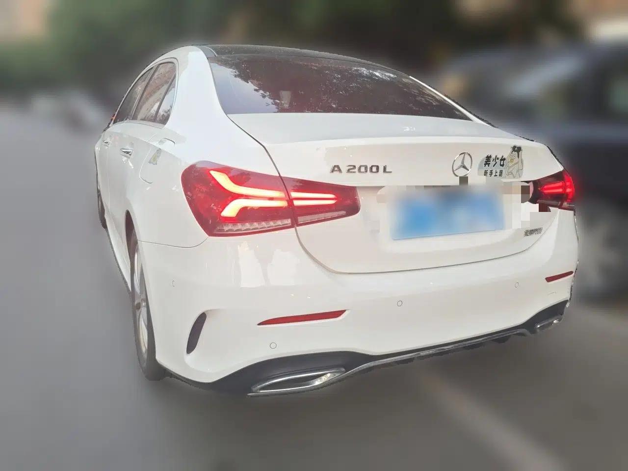 Mercedes-Benz A-Class 2022 A 200 L Sport Sedan Dynamic Model — миниатюра 4