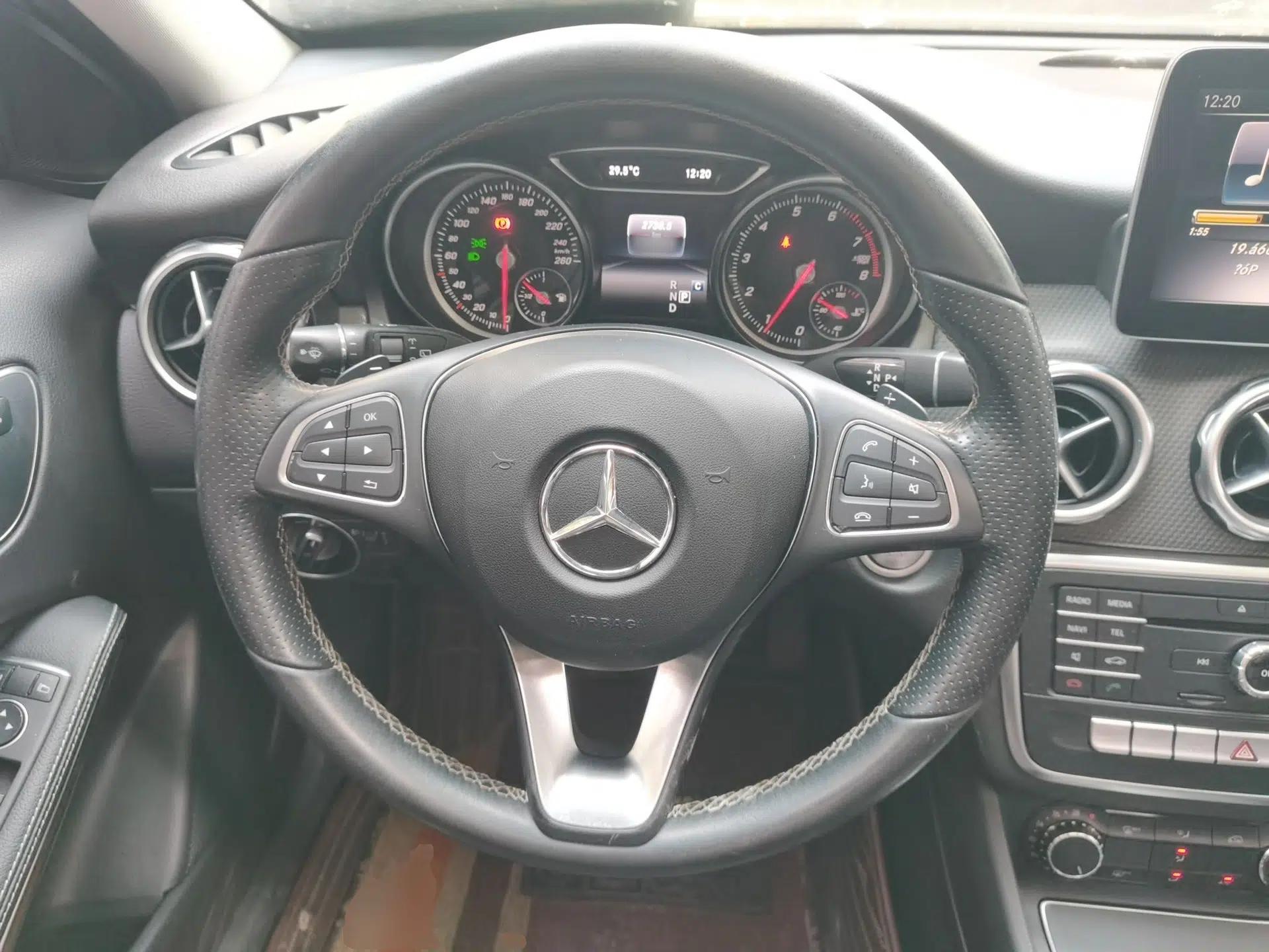 Mercedes-Benz GLA 2017 GLA 200 Sport Edition — миниатюра 10