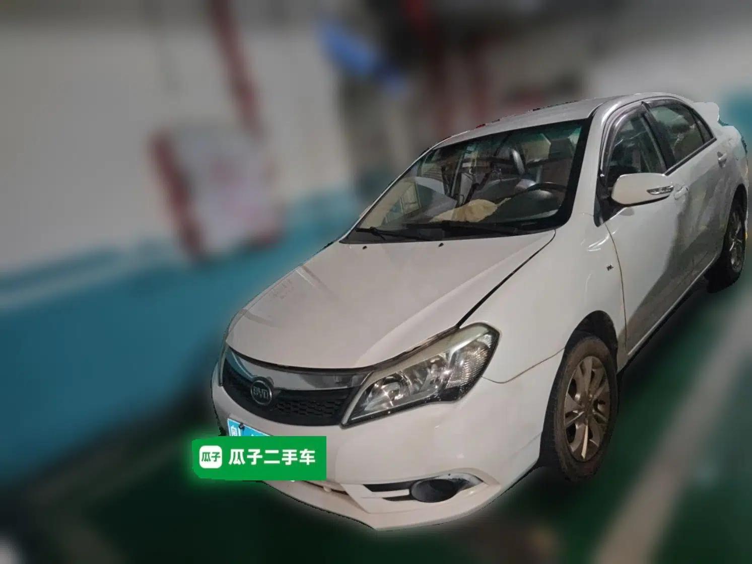 BYD F3 2015 Energy-Saving Edition 1.5L Automatic Luxury Model — миниатюра 2