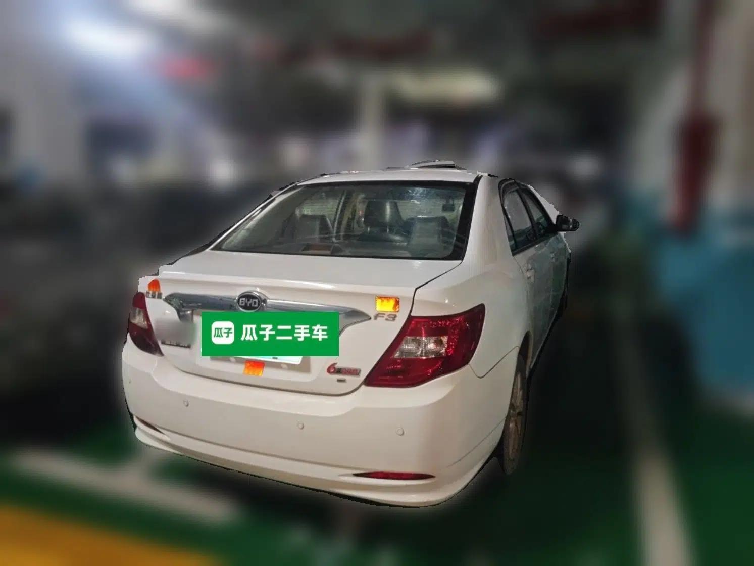 BYD F3 2015 Energy-Saving Edition 1.5L Automatic Luxury Model — миниатюра 6