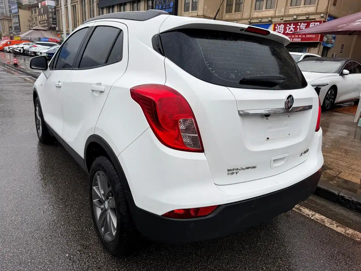 2017 Buick Encore 18T Automatic 2WD Urban Fashion Model — миниатюра 6