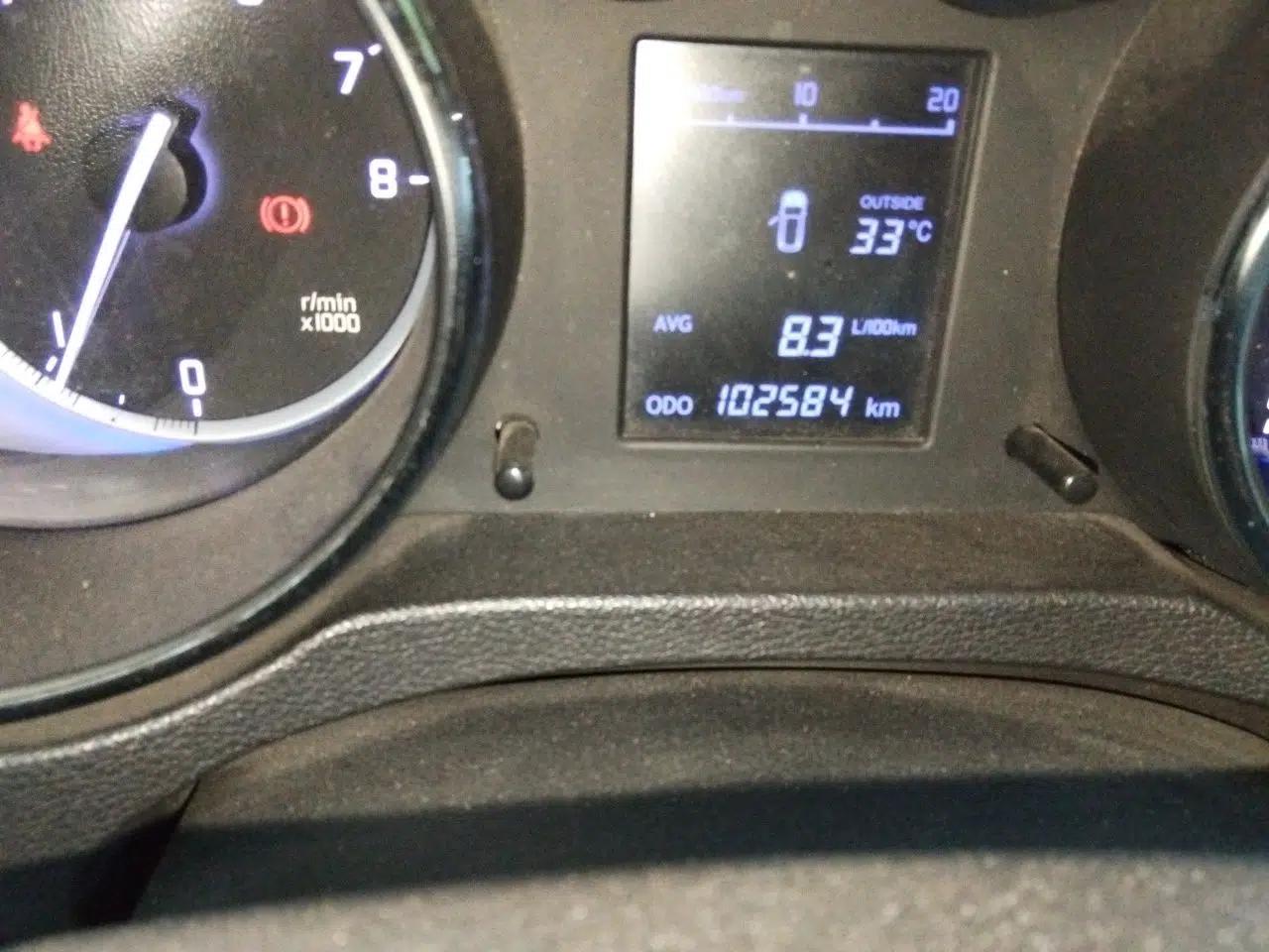 CHANGAN CS35 2016 1.6L Manual Luxury Model China IV — миниатюра 12
