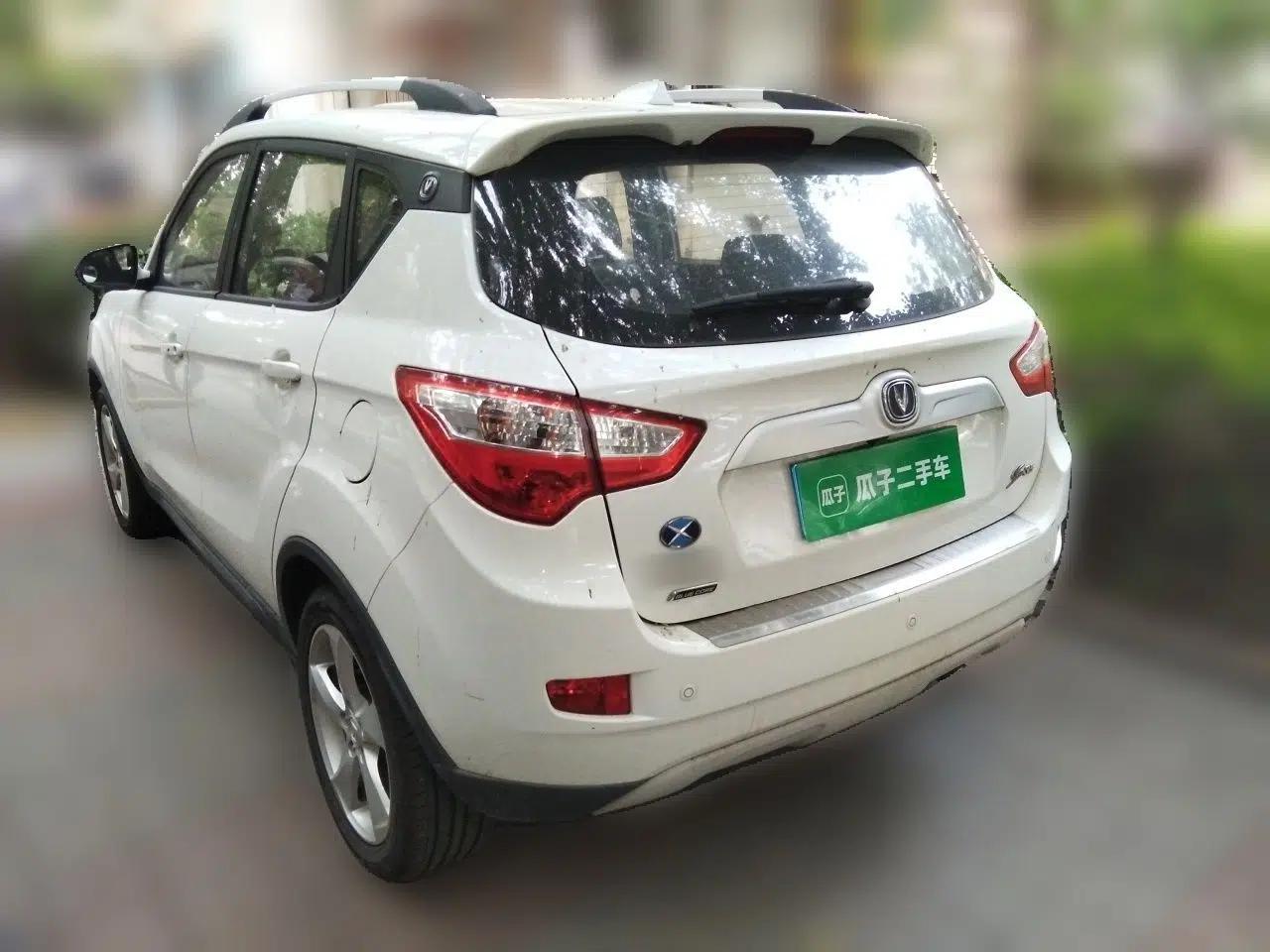 CHANGAN CS35 2016 1.6L Manual Luxury Model China IV — миниатюра 4