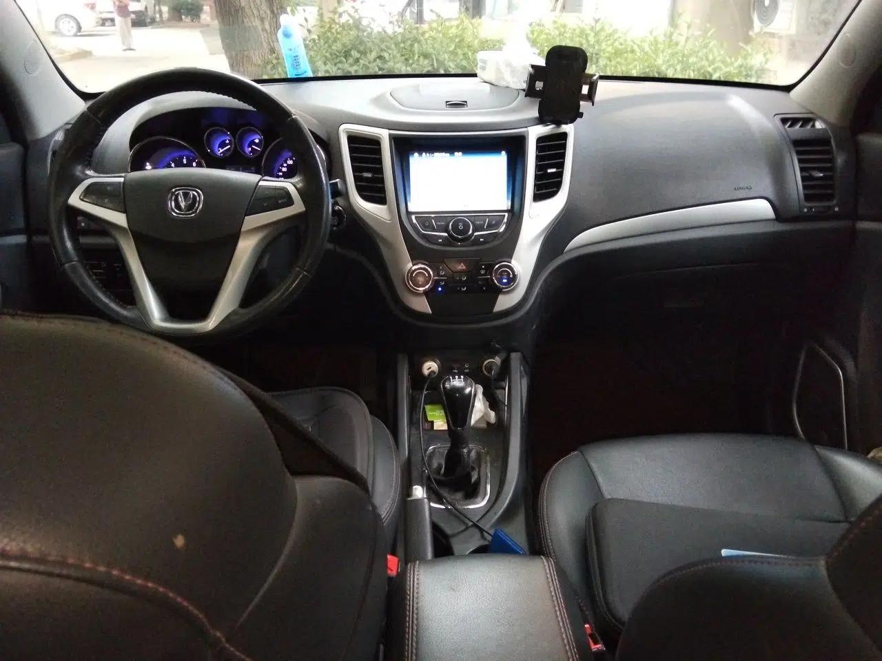 CHANGAN CS35 2016 1.6L Manual Luxury Model China IV — миниатюра 9