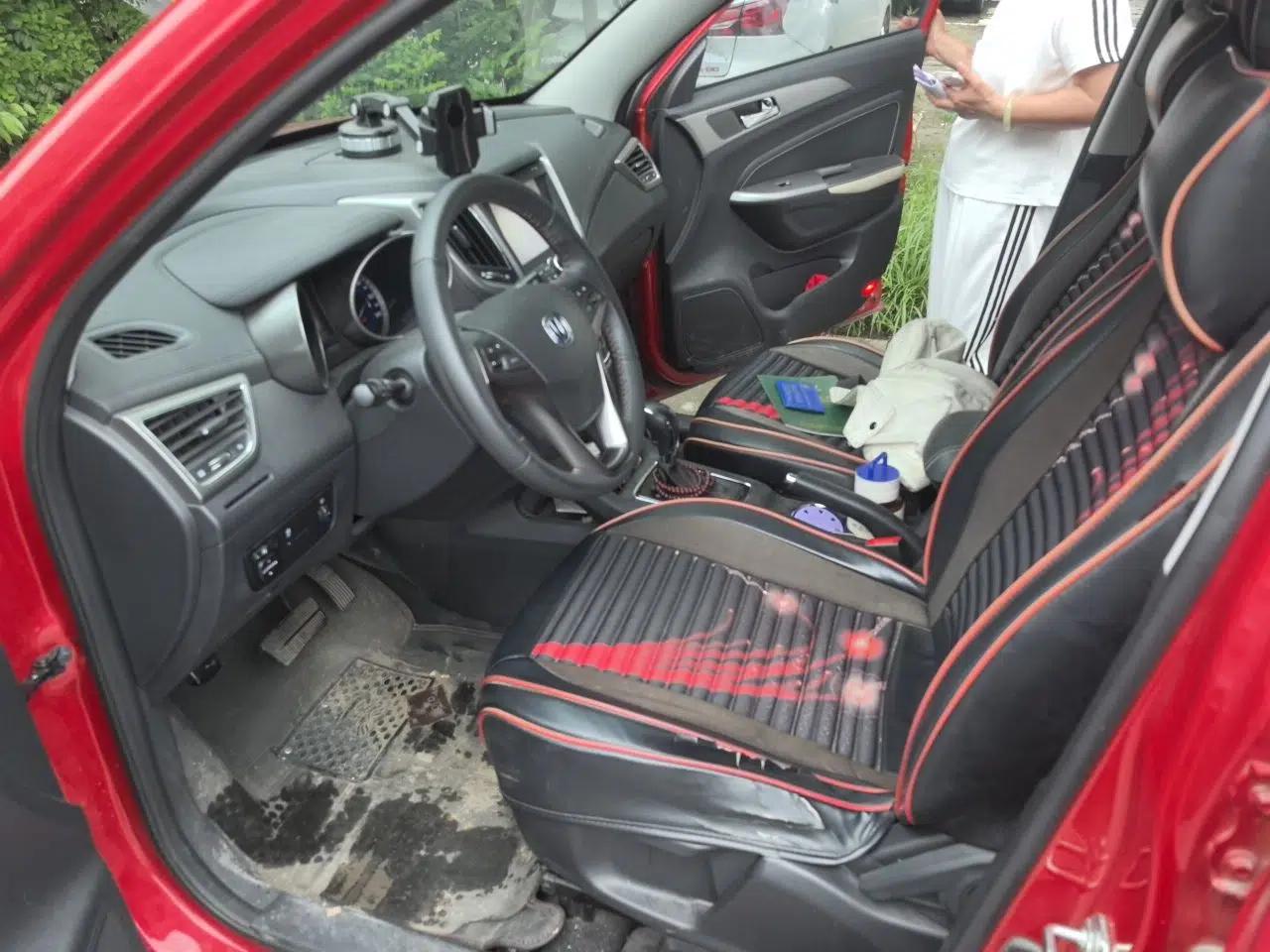 CHANGAN CS35 2017 1.6L Automatic Luxury Model — миниатюра 15