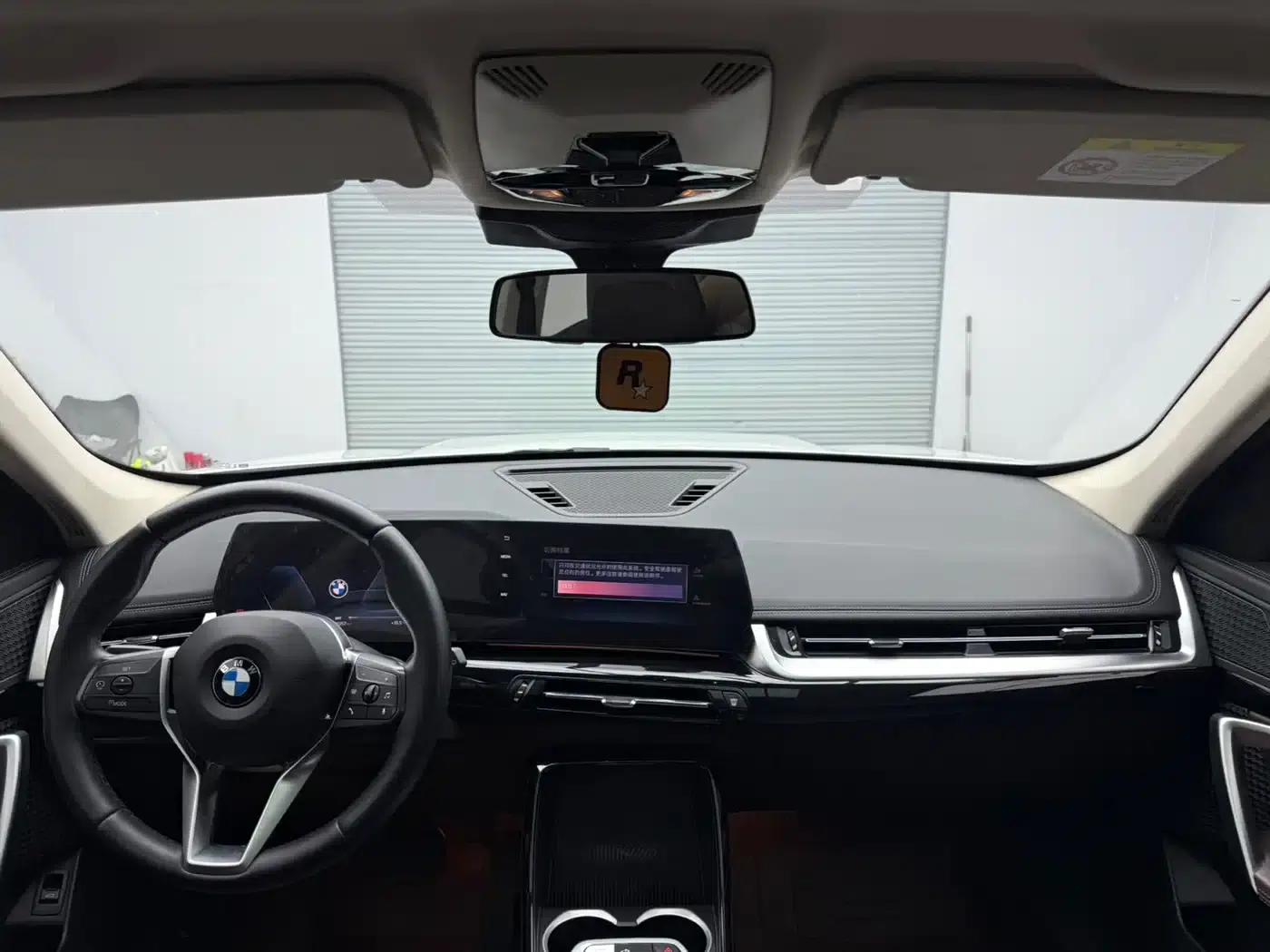 BMW X1 2024 sDrive20Li X Design Package — миниатюра 11