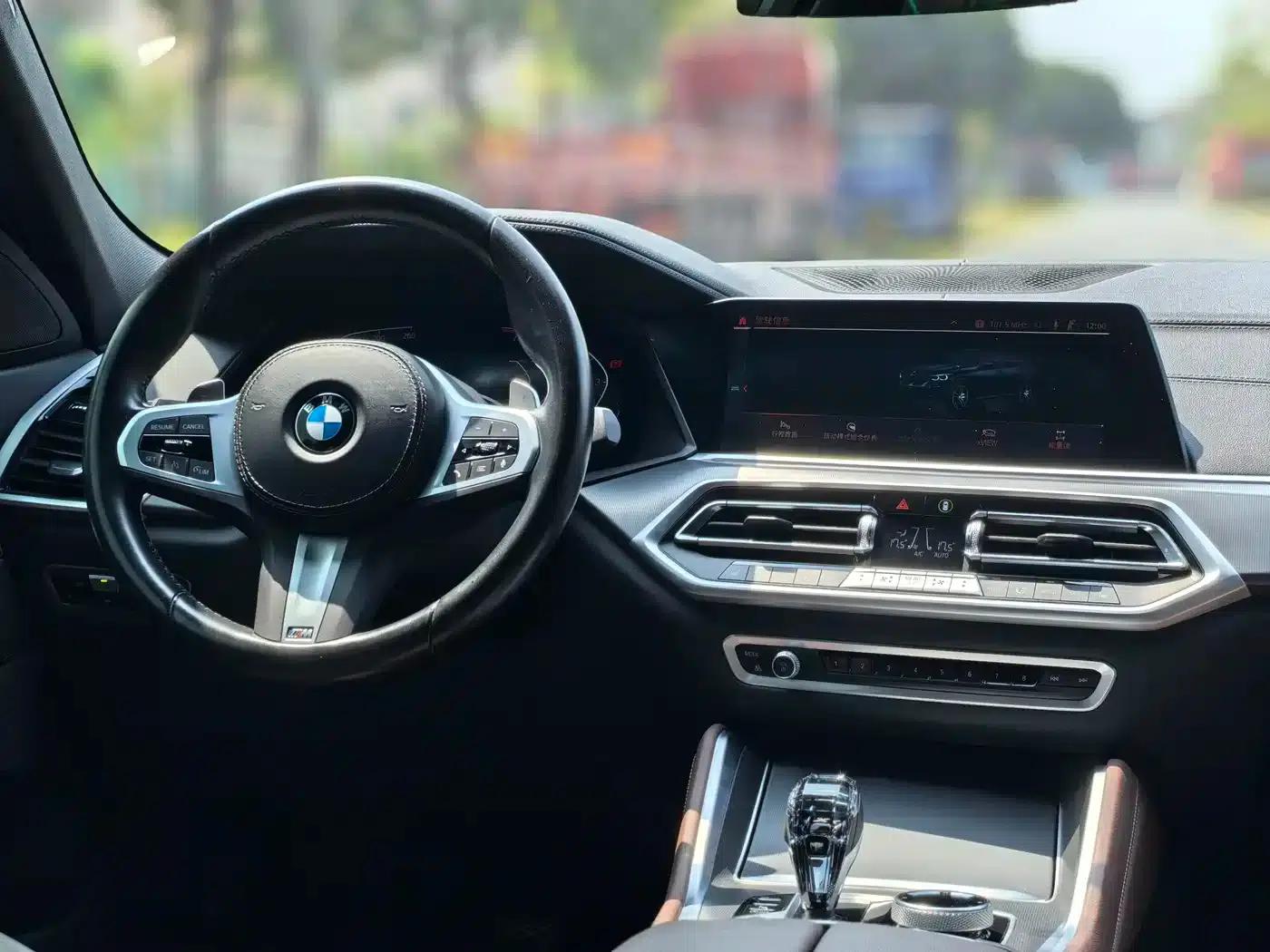 2022 BMW X6 xDrive30i M Sport Package — миниатюра 10